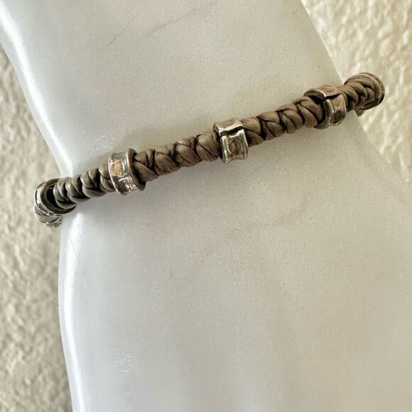 Sterling silver grey cord artisan bracelet - Picture 4 of 8